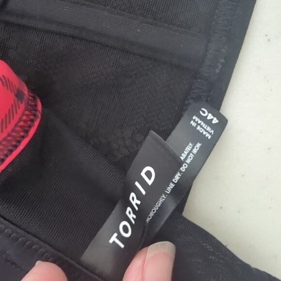 Torrid Bra Womens 44C Plunge Push Up Longline Noelle Plaid Jester Red NWT - Picture 8 of 13